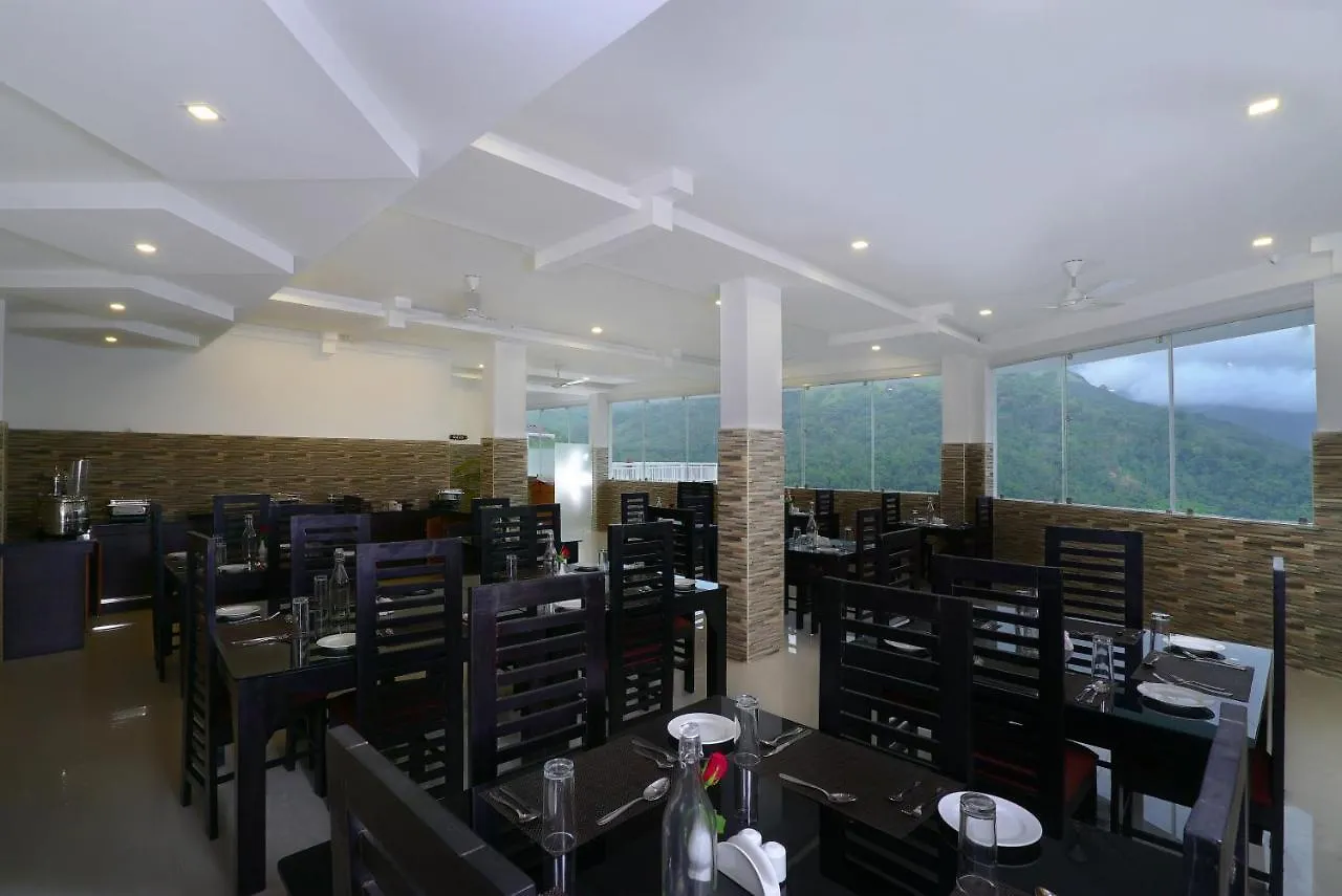 Moon Line Hotel Anaviratty 4*,