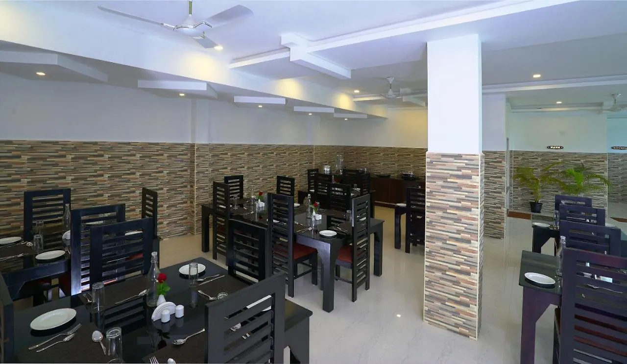 Moon Line Hotel Anaviratty Resort
