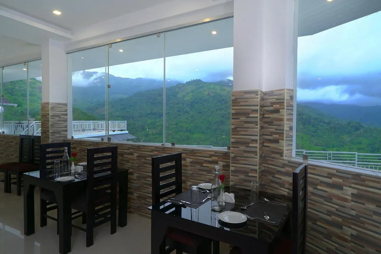 Moon Line Hotel Anaviratty 4*,  India